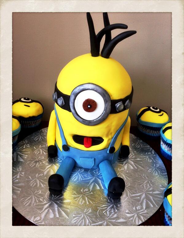 GloriousCakes's tweet photo. Sweet minion cake I made last weekend . Everything edible and handmade http://t.co/KMpDS1EQNE