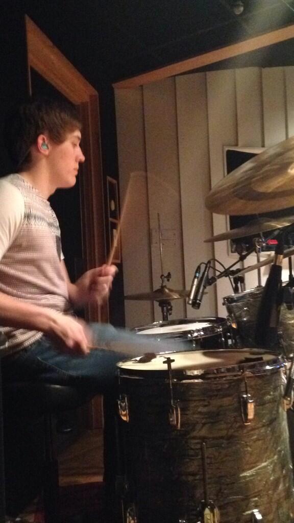 SeizeTheWave's tweet image. Drum day in the studio!