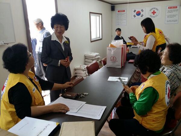 대한적십자사 봉사자분들과 함께 했습니다.
여주를 위해 함께힘을 모아 토론하고 소통하는 모습! 정숙영이 꼭 함께하겠습니다!