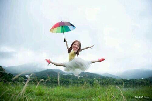 GabrielleAplin's tweet photo. Happy 1st birthday English Rain http://t.co/ryYEtN8Sui