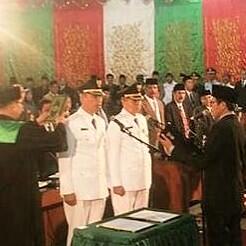 HRefegon's tweet photo. Selamat dan sukses atas pelantikan Bapak @Mahyeldi_ dan Bapak Emzalmi sebagai Walikota dan Wakil Walikota Padang, http://t.co/yQNpuCfoBM