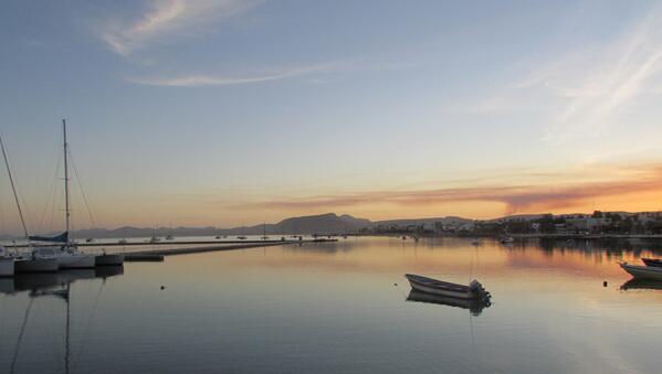 What are we title that pic? Smog-Signs or Smoke-Signs? Looks almost good if you dont know what it is.. <a href="/LaPazBajaSur/">La Paz Baja Sur</a>