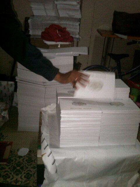 harrycacink's tweet photo. Apa lg yg ini...blm slesai ni undangan http://t.co/toBj0K9rAr