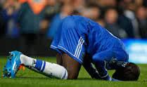 adhamdasya's tweet photo. "Menjadi pemain sepak bola itu penting, tapi bagiku menjadi muslim yang baik jauh lebih penting," - @dembabafoot http://t.co/bMfdbZwbaj