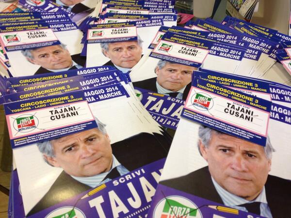 Pronti per il volantinaggio a Baleniere #pertajaniineuropa <a href="/TontiniPatrizio/">Patrizio Tontini</a> @ClubFI_Ostia