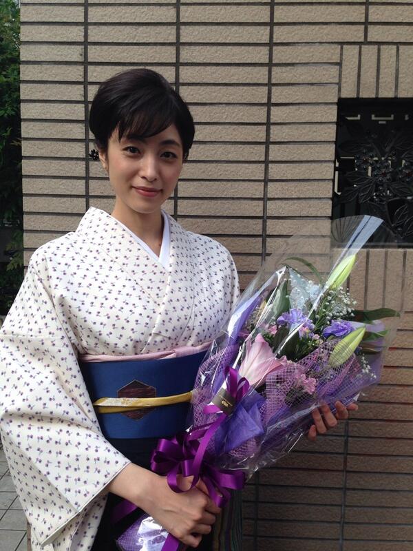 レプロartist 青山倫子 Nhk Bsプレミアム プラトニック クランクアップ 写真はラストシーン撮影直後の姿 ドラマは5 25 日 夜10時よりスタート はたしてどんな 愛 の形を見せてくれるのでしょうか 乞うご期待 青山倫子 レプロ Http T Co