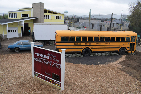 aleo247's tweet photo. OMG real life Nuketown paintball field! http://t.co/FCyAyEKx3N