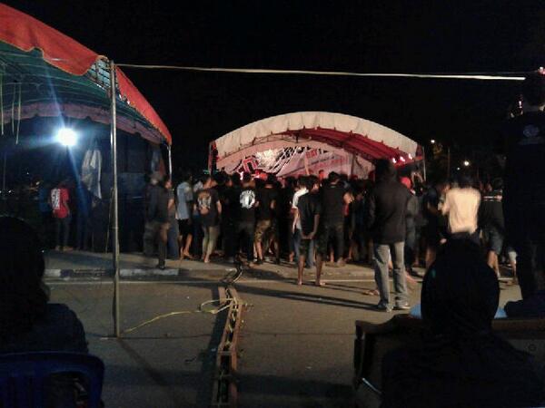Suasana makrab  ditutup jamming with <a href="/SOULSIXIDreggae/">SOULSIX ID Official</a> <a href="/ArchDay_2014/">ArchDay 2014</a> #ArcDay2014