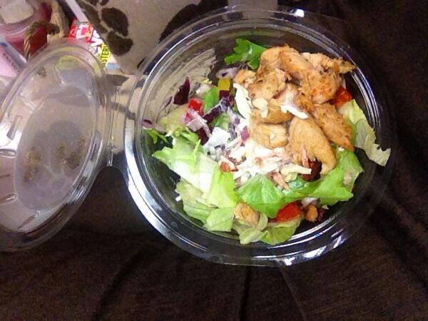 amydavis1986's tweet photo. @irlbarbie day 1 proof of eating......#salad #barf #sick #strong http://t.co/7SjN2z8tKJ