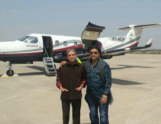 naresh kanodia on Twitter: "With Maheshbhai. http://t.co/PkjCjD47jn"