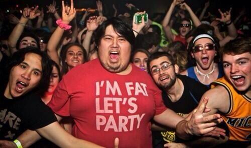 WePartyHarderU's tweet photo. “@JackBethmann: Epic!! @WePartyHarderU #partyhard http://t.co/4xHOGH0a4Z” 😂😂😂