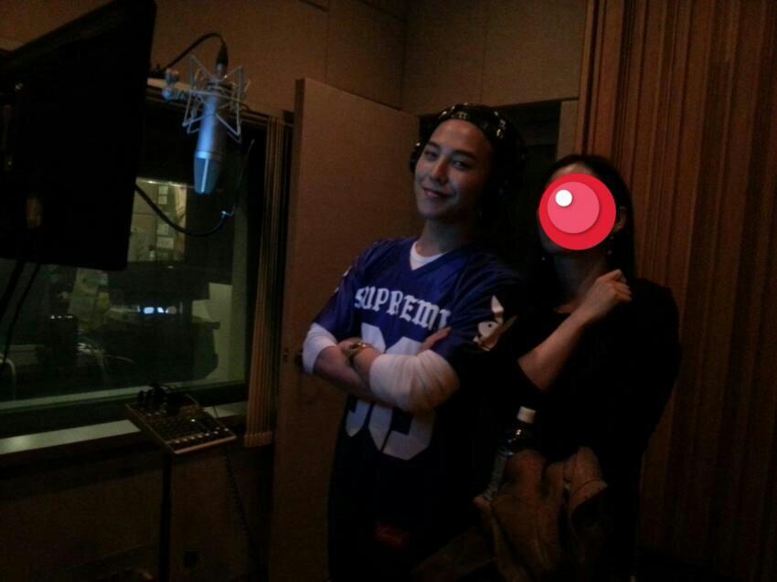 BnhHQL8CAAAhv_V.jpg:large