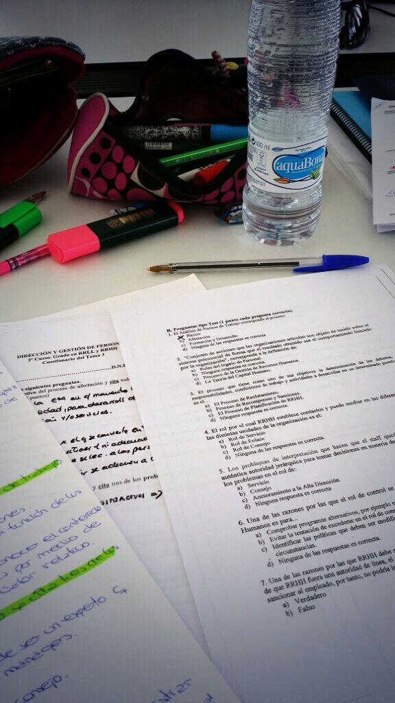 albamolina00's tweet photo. Esto es vida y no la playa.... teee imaginaaa?? :'( #ironiaOn http://t.co/cRmPjME9eY