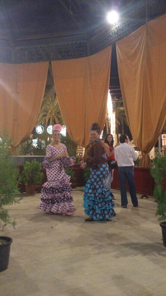 daviari's tweet photo. Bailando en la feria 2014 jerez @evaluna5252 http://t.co/dxjkkr3TAa