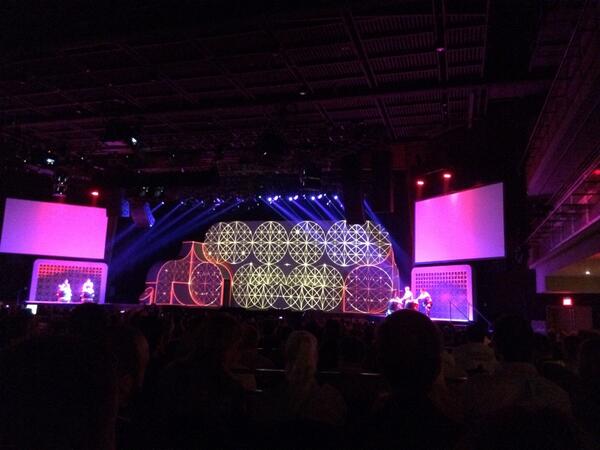 lindykao: #MagentoImagine 2014 officially started now. http://t.co/vSY281gGO2