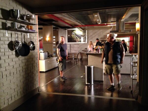 6x23 "FOR BETTER OR FOR WORSE" post-ep BTS pics & tweets Bni9lXwIcAANFjd