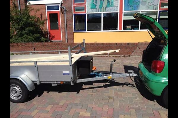 VeraScheepstra's tweet photo. Gestolen: Aanhanger! Vanmorgen tussen 10 uur en 11.30 uur, vanaf Schoolstraat 64 te Musselkanaal! Plessers RT!!! http://t.co/8GbZ6LiJXc
