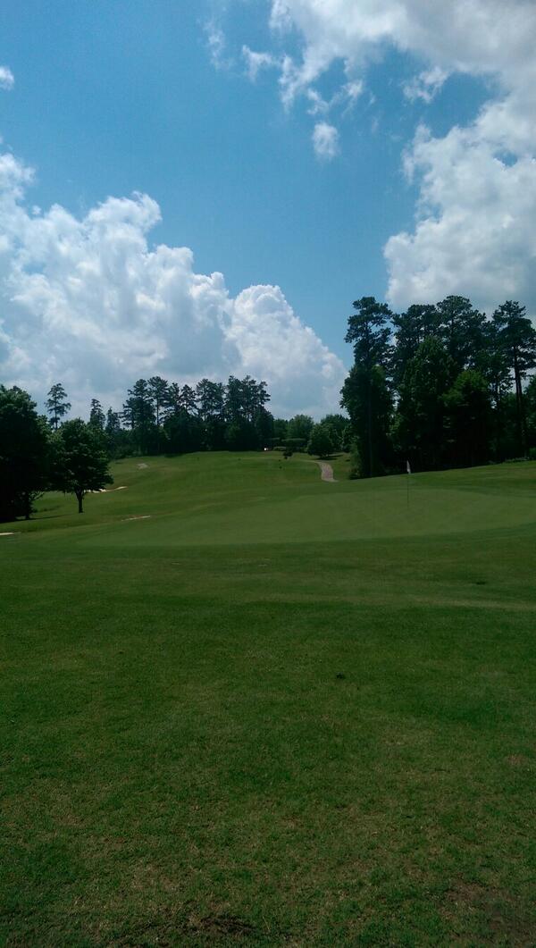 lsgcm's tweet photo. Amazing day on the course! Weather is perfect and the course is starting to shine. http://t.co/20bqwnRoOI