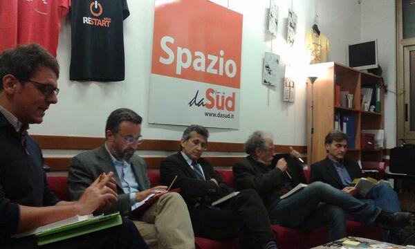 astridrome's tweet photo. @DamilanoWatcher avvistato a @_daSud, ora http://t.co/LU4TGzjDuV