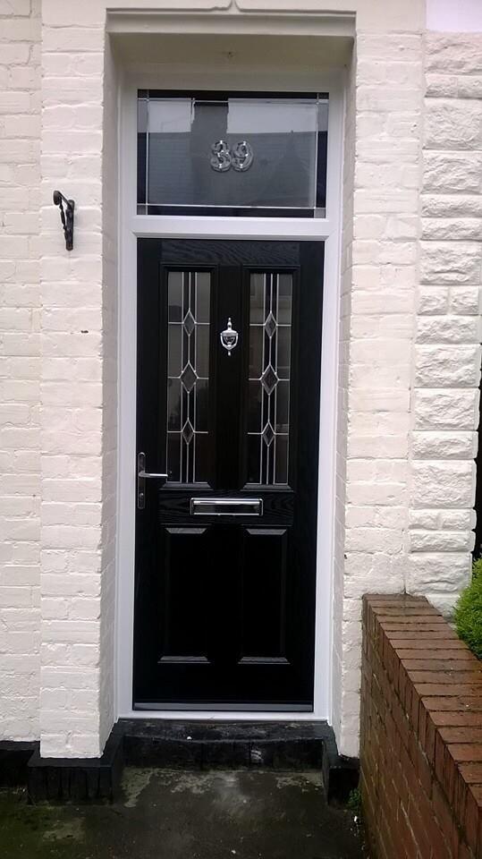 Tony_Craggs's tweet image. Composite door with custom fanlight installed by a WB Registered installer #wbgroup #quality #compositedoor