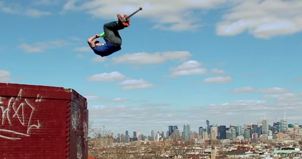 YouTube's tweet image. Pogo parkour--because regular parkour isn’t dangerous enough. goo.gl/XNYYSl