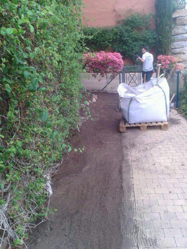 Esspora's tweet image. Creamos tu pradera de cesped con planchas de Tepe, tu cesped para disfrutarlo de inmediato.