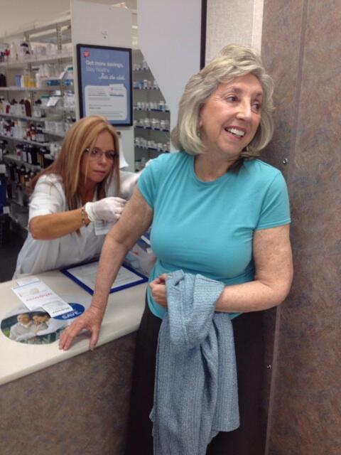 repdinatitus's tweet photo. If you've had #chickenpox be sure 2 get #shinglesshot. @AARPNV @AARP @Walgreens #pharmacy #GetVaccinated #health http://t.co/jpPllZlSl6