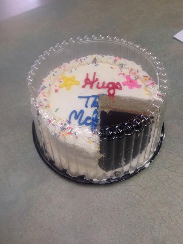 TheBloomBox1's tweet image. @sMelsGood Thanks for the Hug-A-Florist Day Cake. Hug-A-Florist Day is officially the 2nd Monday in May. #sendacake