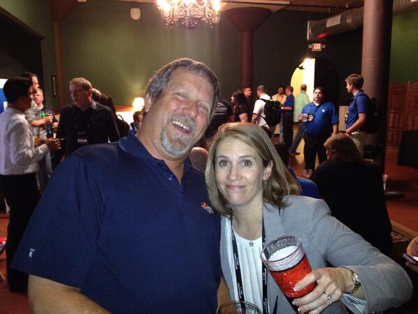 mlinde's tweet image. Dean &amp;amp; Jen @ #netappteched party. Beer, storage, and cool people!