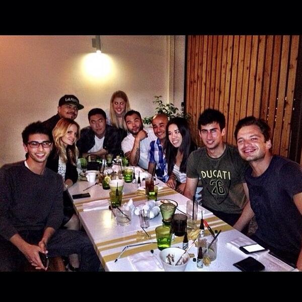 TeamSebStan's tweet image. Sebastian antes de ontem em Austin.