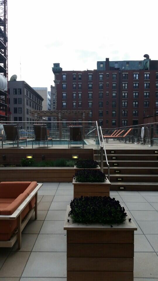 DressCodeBoston's tweet photo. Local scouting for upcoming #bostonstylechat (@ The Kensington w/ @joselinmane) http://t.co/w0UwAgmAq5 http://t.co/CoeoSTDTub