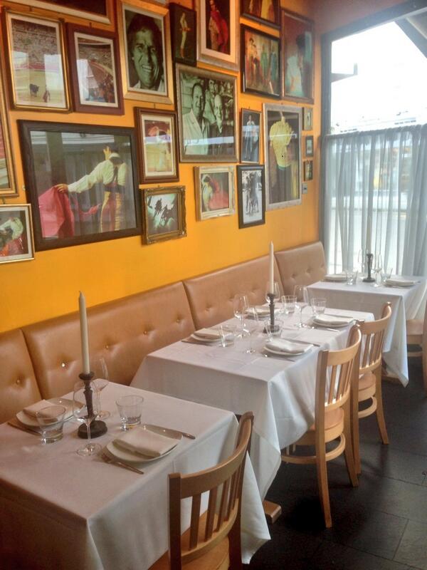 CapoteyToros's tweet photo. New look for just one evening!! http://t.co/1o7AsxV60v