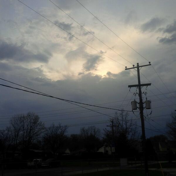 OntarioGiantsbb's tweet image. This #breakingcloud is sponsored by @hangingfastball, @mharvey2, @rabjohn32, @tbzboots