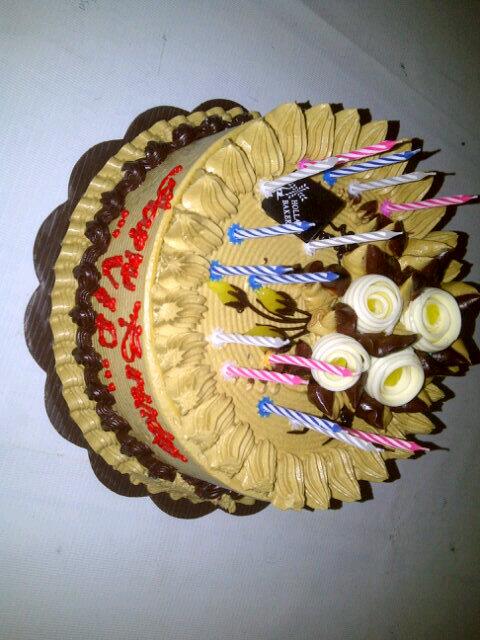 dodo_chipzy's tweet photo. Happie b'day bwt adekku..maaf g bs ksh kdo..hny bs ngsh surprise kecil.. http://t.co/t3VOq0qECN