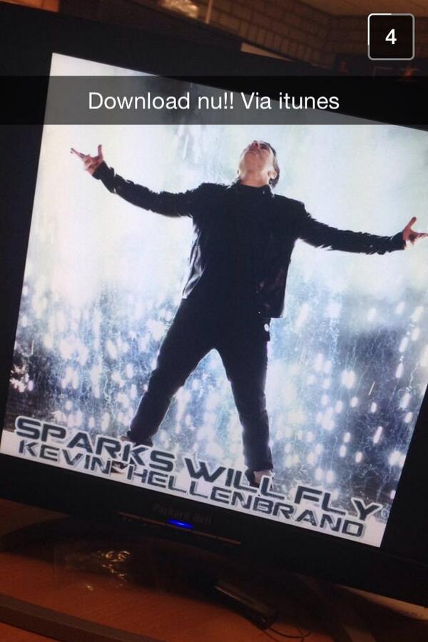 Heb je deze schitterende mooie liedje nog niet Download #Sparks Will FLY van <a href="/kevinh18/">Kevin Hellenbrand</a>