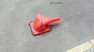 TuiterHits's tweet photo. Arbeloa chafado tras conocer la lista de Del Bosque. http://t.co/D7BhigBIBv
