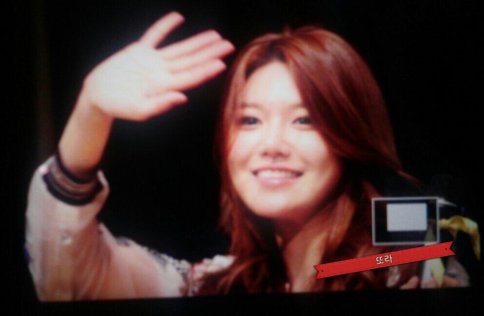 BnlLSWPIMAAZ-mS.jpg:large