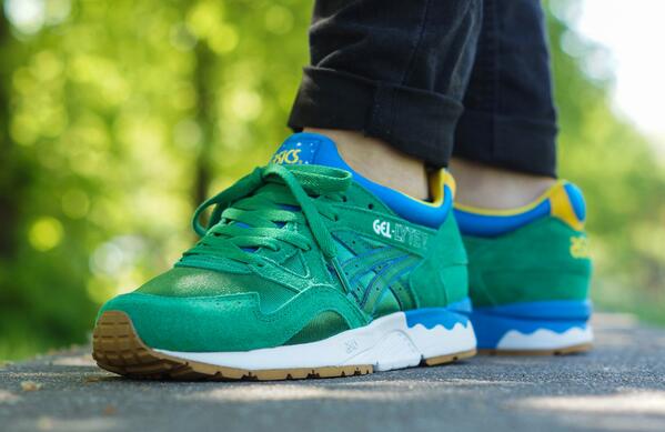 PO ASICS Gel Lyte V "World Cup Pack" Brazil . 2150K exclude ongkir . size lumayan lengkap .  <a href="/YourSolutionn/">Your Solutionn</a>