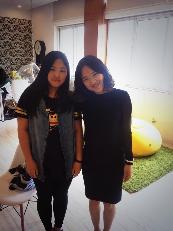 BF_Group's tweet image. Sammi meets one of her old students at Blue Tassel #internationalprogrammecomingsoon