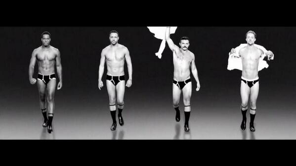 RuPaul's tweet photo. Really diggin' @DjDrewG's hot remix of #SissyThatWalk http://t.co/5KhP1icPeH http://t.co/D0XzjXeceu
