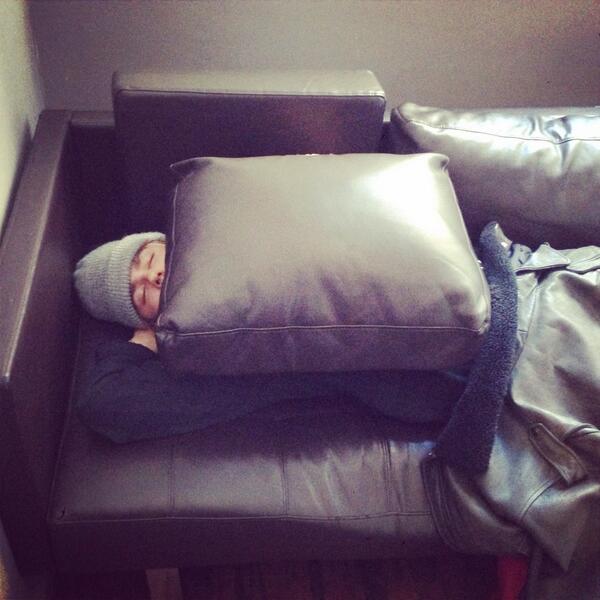 Fenster (@fensterlyfe) on Twitter photo Pre soundcheck exercise: the art of becoming a couch. playing tonight with <a href="/RStevieMoore/">R. Stevie Moore & the Pre-existing Conditions</a> in Ghent, Belgium! Pre soundcheck exercise: the art of becoming a couch. playing tonight with <a href="/RStevieMoore/">R. Stevie Moore & the Pre-existing Conditions</a> in Ghent, Belgium!