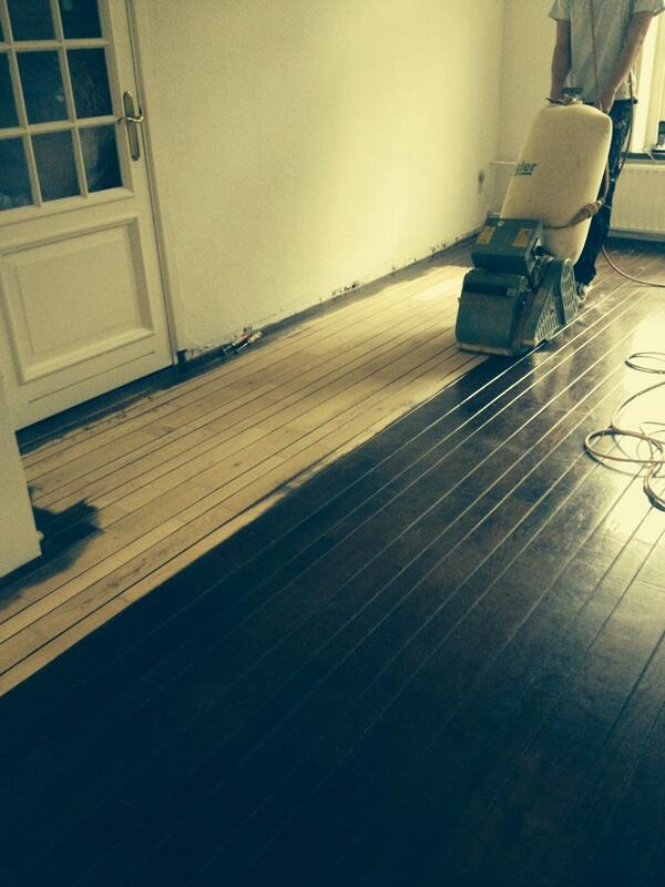 CeesNoppe's tweet image. Weer aardig opgeknapt mooie eiken vloerdelen.