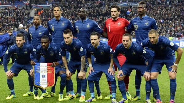 Quel Bleu dispose d'un BEP vente? Découvrez le CV des footballeurs tricolores. >> bit.ly/QIMiR4