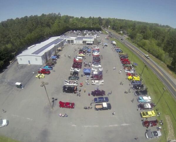 AlphaInstall's tweet image. Jesse Bradley of Acme SkyCam shared this beautiful aerial shot of the fundraiser car show &amp;amp; our solar @AlphaInstall