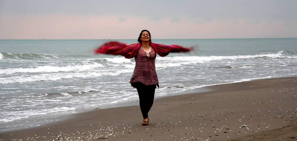 Fotos: Mujeres de Irán piden libertad: se quitan velo Bnn2vmgIcAAVnFG