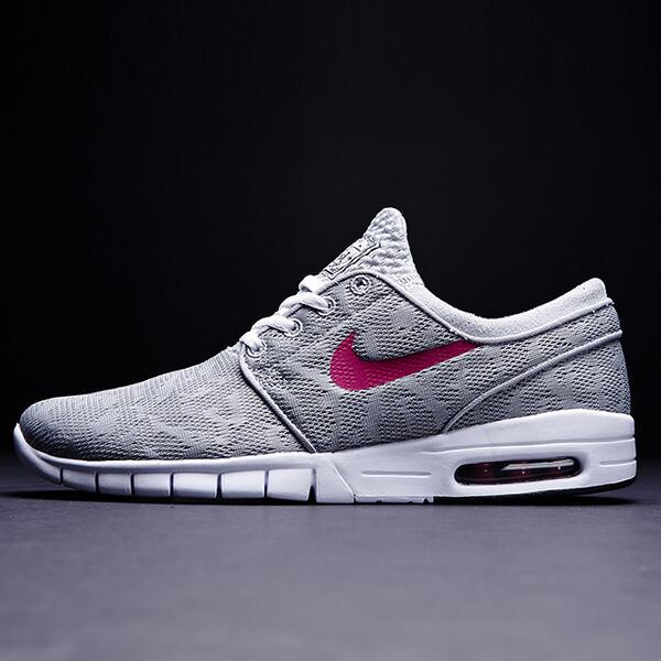 PacSun's tweet photo. The Janoski Max from @nikesb is delivering this Saturday, 5/17 in select stores and online at PacSun. #janoskimax http://t.co/AvExsPnoQB