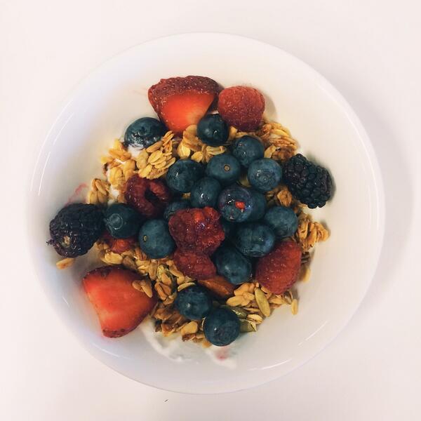 svbertucci's tweet image. Mornin 🍓 #pivotallabs #vscocam