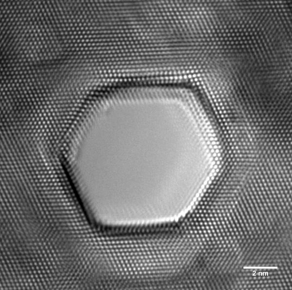 _Jamoore's tweet photo. Dug a hole in some atoms. #GradSchool #TEM http://t.co/L7t8pN0Efl