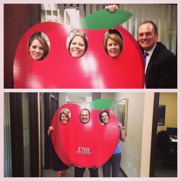 BergstromTim's tweet photo. @FNBFoxValley ... Good people Good times!!!! #smilesatwork http://t.co/8aEGR8RPgv