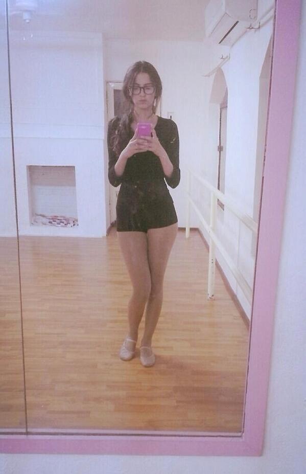 gracoramires's tweet photo. Por culpa de estas mujeres mis chavillos están embarrados en mis cortinas http://t.co/pYqUdXZbwL
